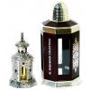 Основу всех парфюмерных произведений арабского нишевого бренда Al Haramain Perfumes составляют натуральные эфиры, выработанные в соответствии со старинными рецептами. Благодаря своей особой маслянистой фактуре, такой парфюм способен каждый раз раскрываться по-новому, в зависимости от типа кожи, погоды и даже времени суток. Теплый, насыщенный пряный аромат Al Haramain Silver для особых торжественных мероприятий гармонично дополнит вечерний наряд своего владельца. Начальные аккорды формируются цитрусовыми оттенками апельсина и мандарина, причудливо соединенными с пряными интонациями корицы, тимьяна и розового перца. В сердце композиции звучат свежие акценты жасмина, цветов апельсина и хрустящего яблока, украшенные нюансами мускатного ореха и кардамона. Шлейфовые интонации проявляются в амброво-мускусных тонах, смягченных ванилью и приправленных терпкими штрихами тиковой древесины. Глубокий, многогранный аромат создаст прекрасное настроение, наполнит энергией и подарит вдохновение.