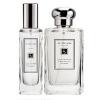 Lotus Blossom & Water Lily Cologne - древнейшие азиатские традиции в абсолютно новой, современной трактовке от Jo Malone. Это удивительная и загадочная японская церемония Кодо (“искусство благовоний”), которая оживает в магическом дуэте парфюмерных композиций, каждая из которых отражает два противоположных времени суток – непредсказуемый День и сладострастную Ночь.